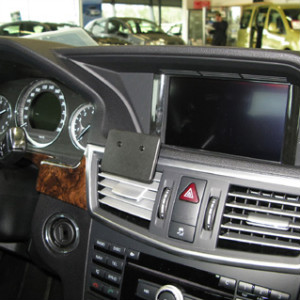 ProClip - Mercedes Benz E-Klasse Sedan 2009-2013 / Stationwagen 2010-2013 Center mount - 16564 - 854330