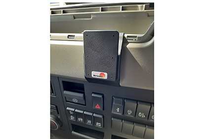 ProClip - Volvo FM series  2021-> Center Mount (NOT for models with screen) - 213575 4 - 213575