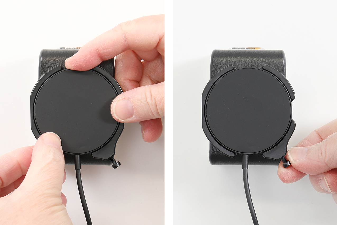 Brodit houder met MagSafe Charger-zwart iPhone 12-17 - 216322 2 - 216322