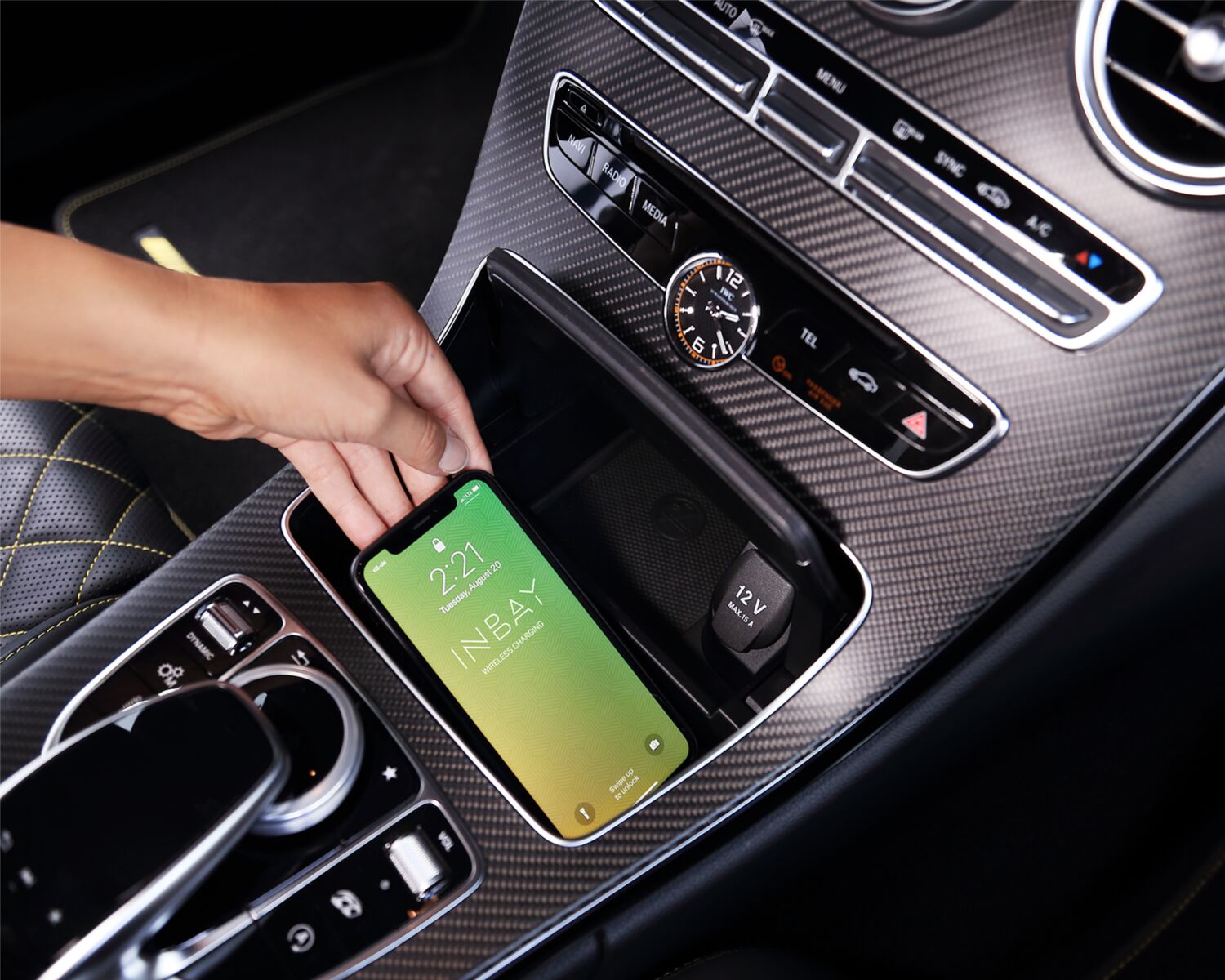 INBAY&reg; vervangingspaneel center diverse Mercedes Benz 10W - 241190 59 1 c63 iphone einlegen - 241190-59-1