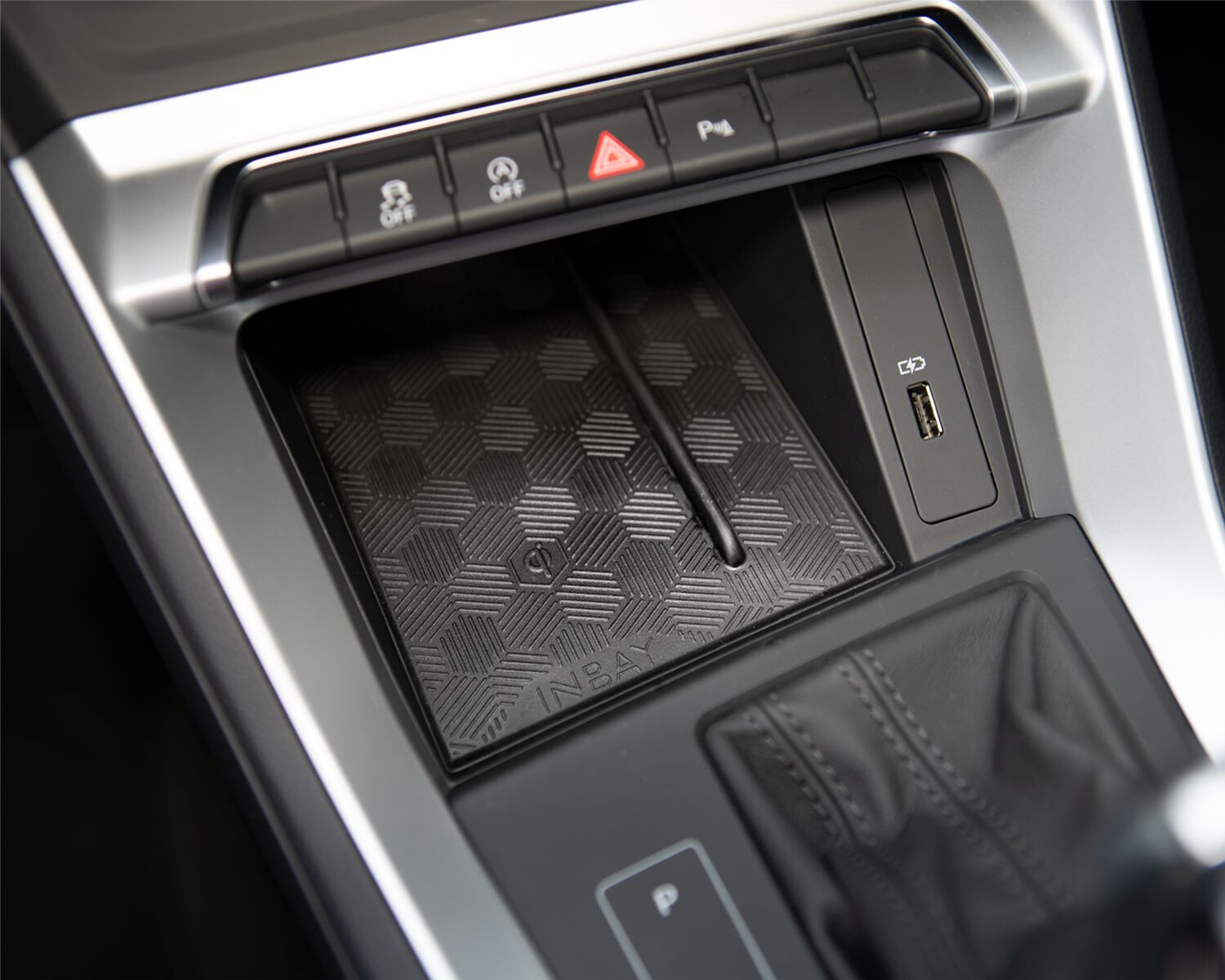 INBAY&reg; 15W Audi Q3/ 2019/20 Q3 Sportback 2020/2020 - 15W - 241321 54 2 installed bw - 241321-54-2