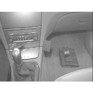 ProClip - Renault Laguna 2001-2004 Angled mount - 24695 - 852911