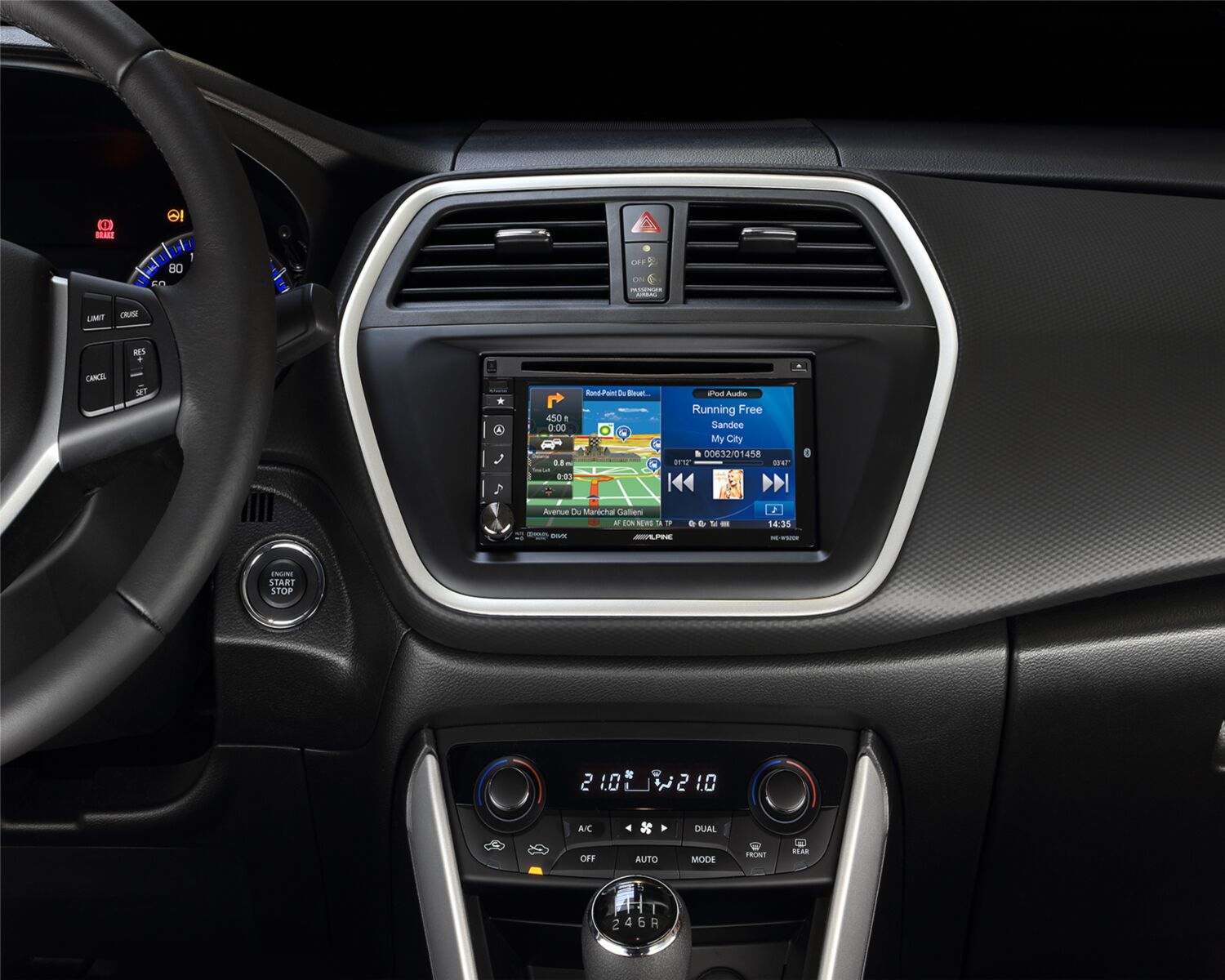 2-DIN Paneel Suzuki SX-4 / S-Cross 2013-2018 - Kleur: Zwart - 381294 08 1 suzuki sx4 s cross 2 din bw - 381294-08-1