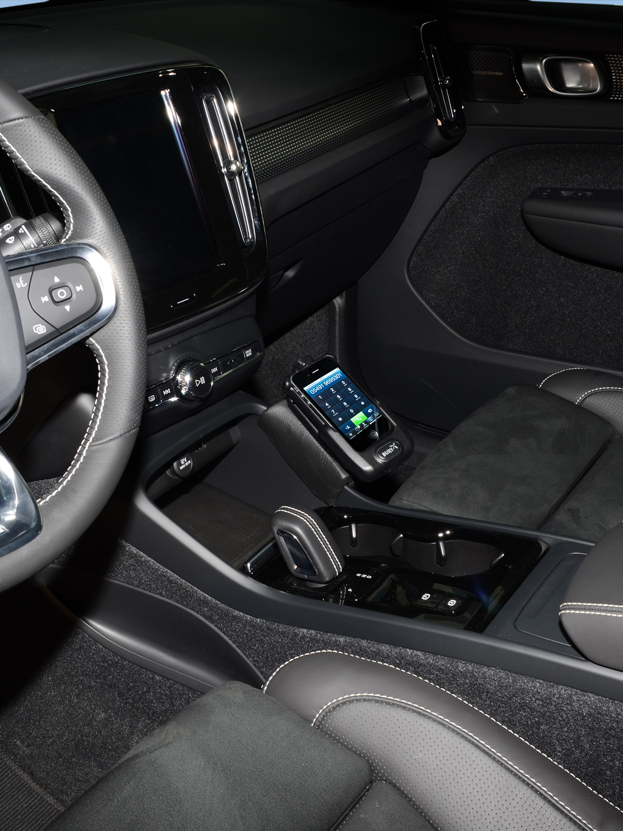 Volvo XC40 2017-2020 Kleur: Zwart  - 603455 1 - 603455