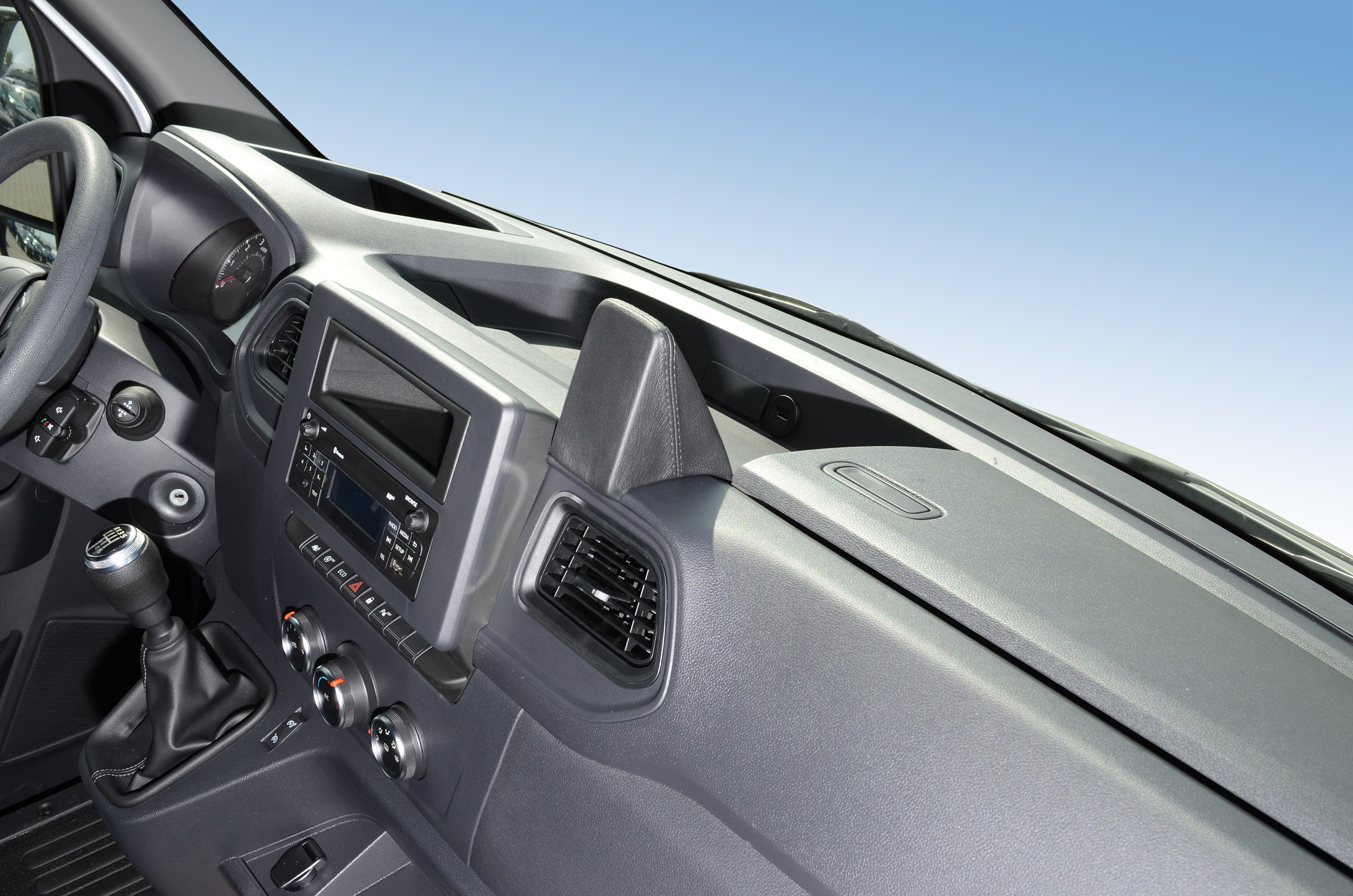 Opel Movano 2020-2024 Kleur: Zwart - 613705 2 - 613705