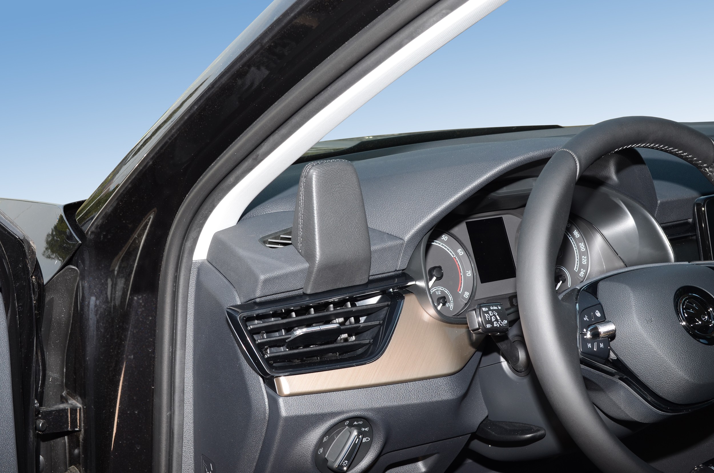 Skoda Kamiq 2019-2022 - 617765 1 - 617765