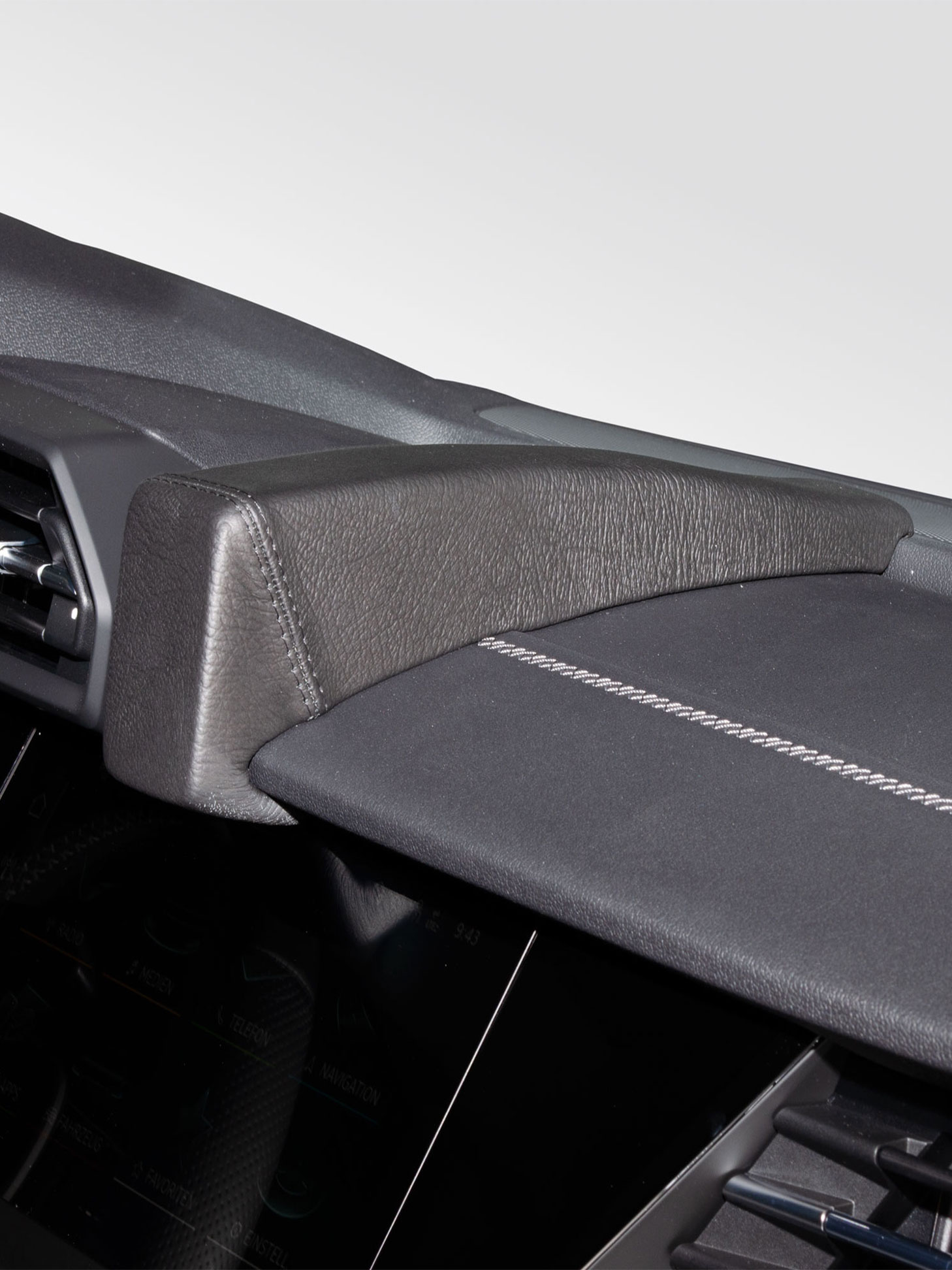 Audi A3 2020-2022 (Typ 8Y)  Kleur: Zwart - 618145 1 - 618145
