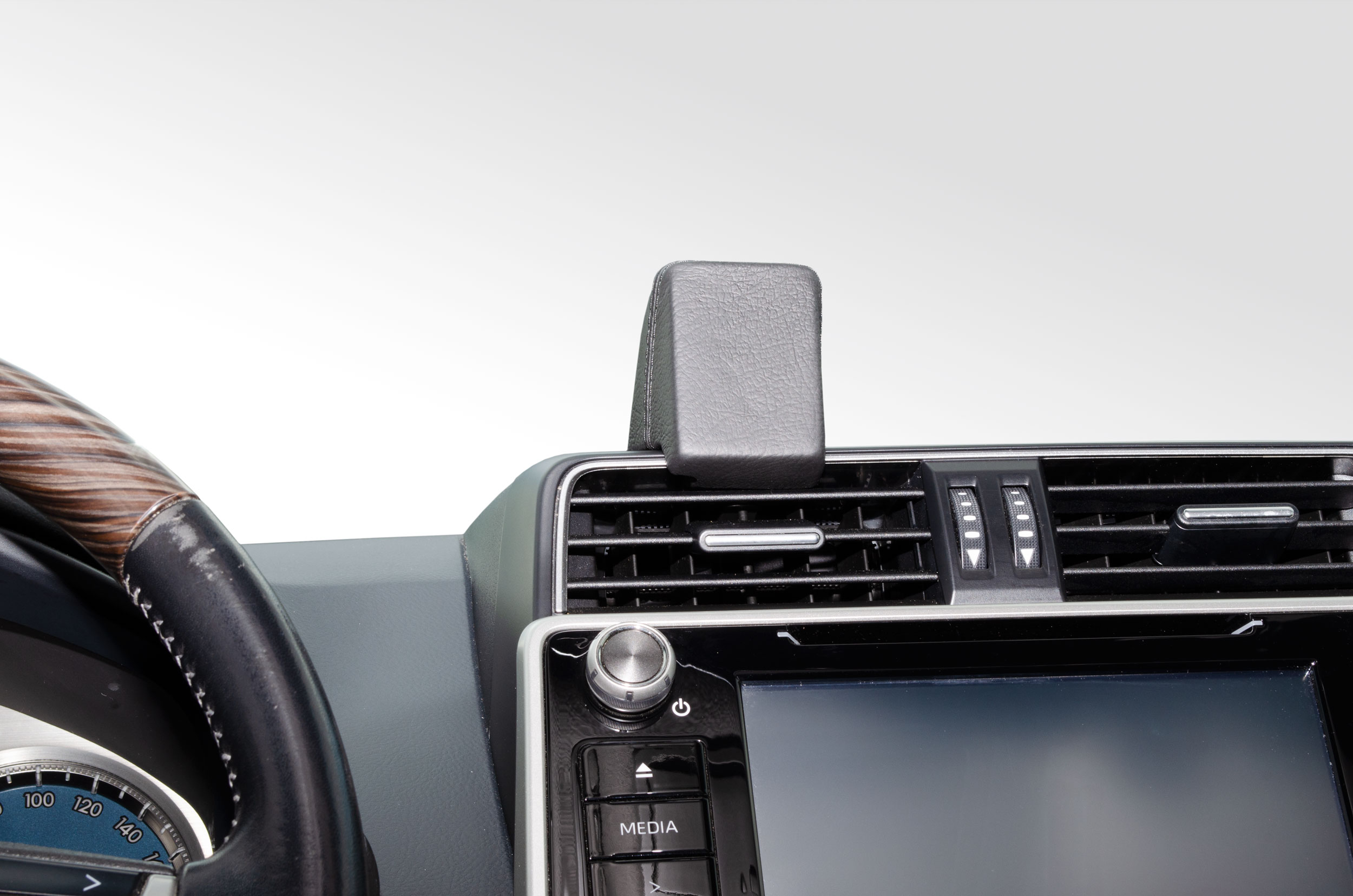 Toyota Land Cruiser 2017-2020 Kleur: Zwart - 618325 2 - 618325