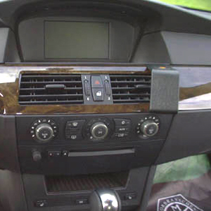 ProClip - BMW 5-Serie M5 (E60, E61) 2004-2010 Angled mount - 7046 - 853282