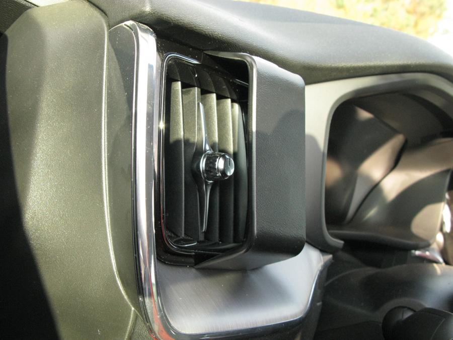 ProClip - Volvo V60/ S60 2019-> / XC60 2018-> Left mount - 805463 a - 805463