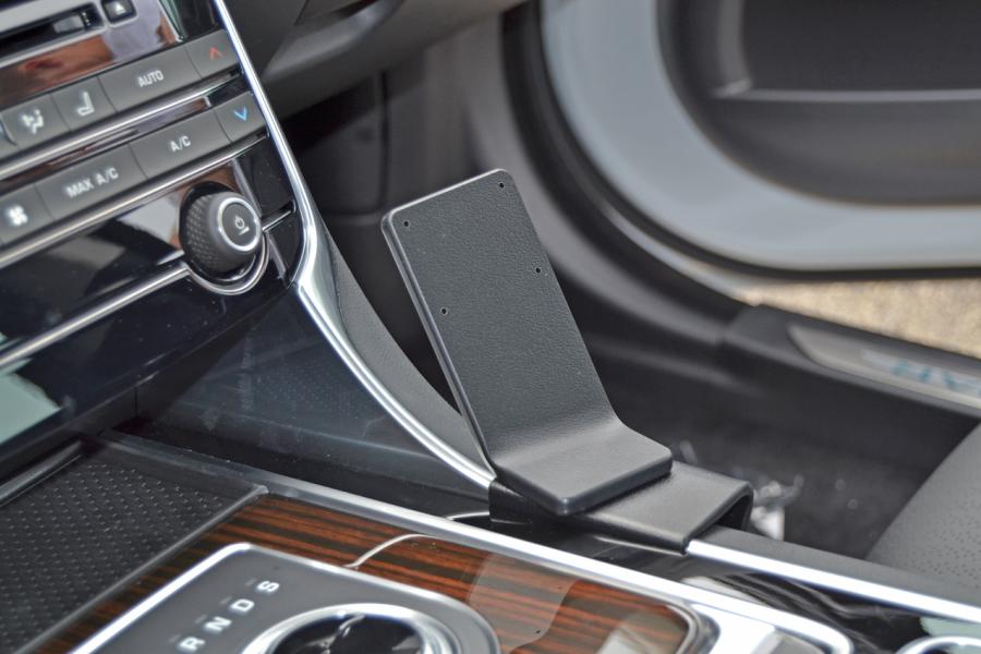 ProClip - Jaguar XE/XF 2016-2018 Console mount - 835224 a - 835224
