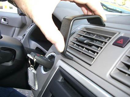 ProClip - Volvo C30/ C70/ S40/ V50 Center mount - 853360 3 - 853360