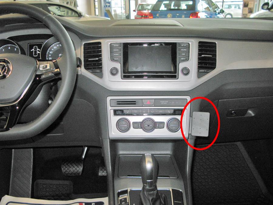 ProClip - Volkswagen Golf Sportsvan 2015-2021  Angled mount - 855030 - 855030