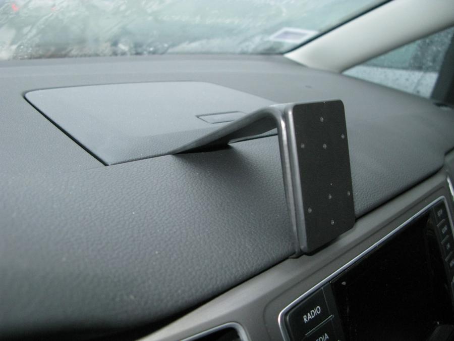 ProClip - Volkswagen Golf Sportsvan 2015-2021 Center mount - 855074 c - 855074