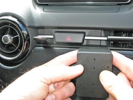 ProClip - Mazda 2/ CX-3 2015-2023 Center mount niet voor lederen interieur - 855114 3 - 855114