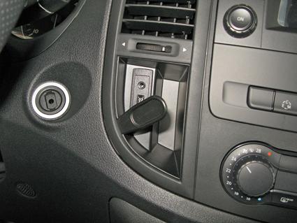 ProClip - Mercedes Benz Vito 2015-2023 Center mount (automatische transmissie) - 855197 1 - 855197