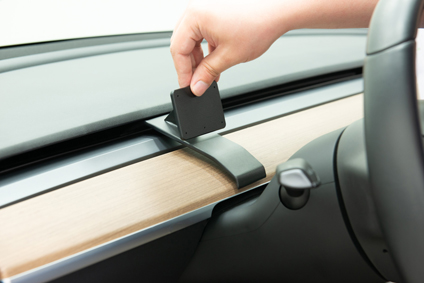 ProClip - Tesla Model 3  2018-2024 / Model  Y 2020-> Center mount - 855497 2 - 855497