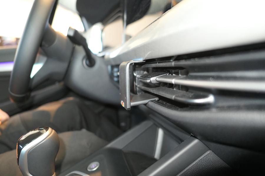 ProClip -Volkswagen Golf VIII 2020-> Center  mount - 855620 a - 855620