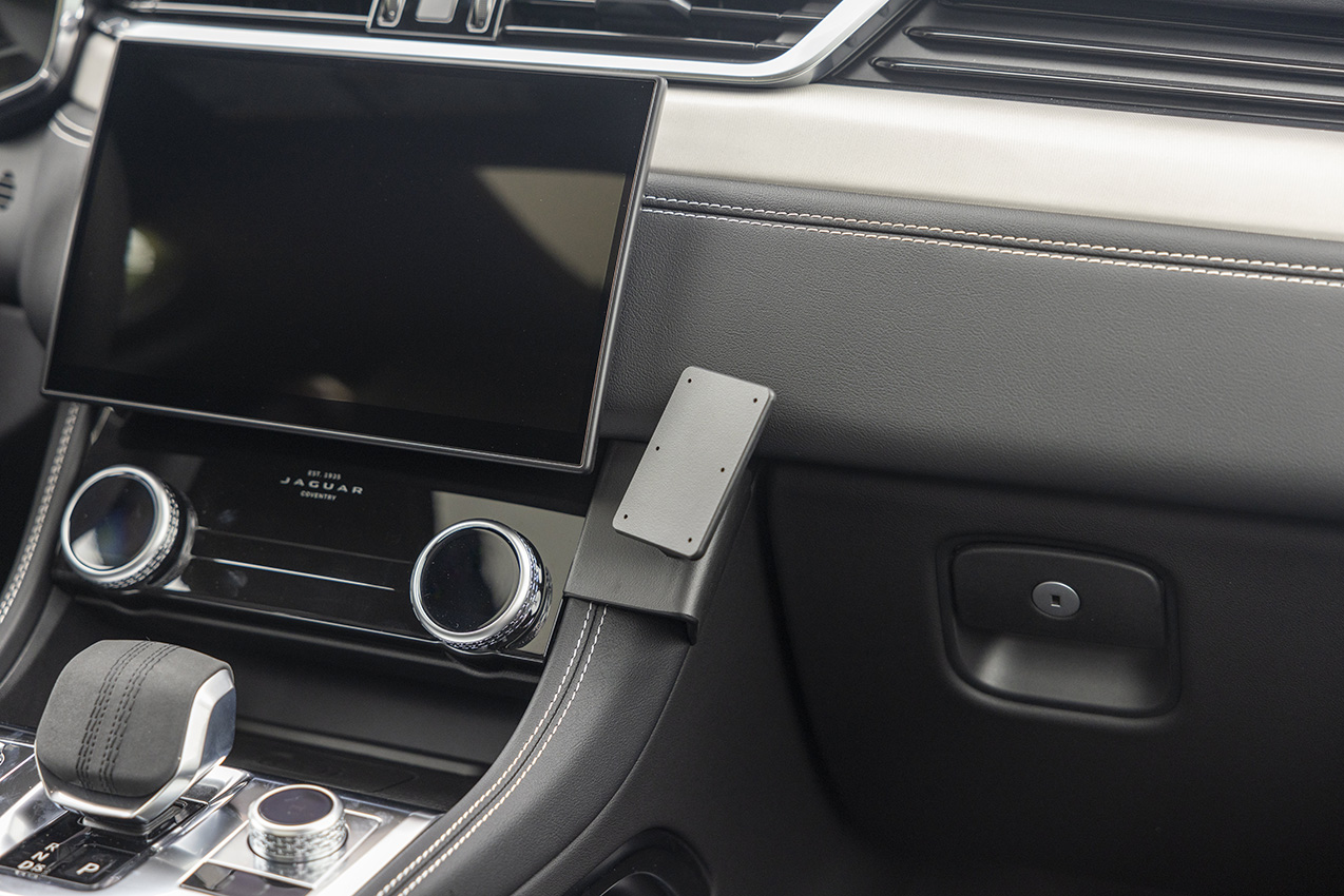 ProClip - Jaguar F-PACE 2021-> Angled mount - 855915 a - 855915