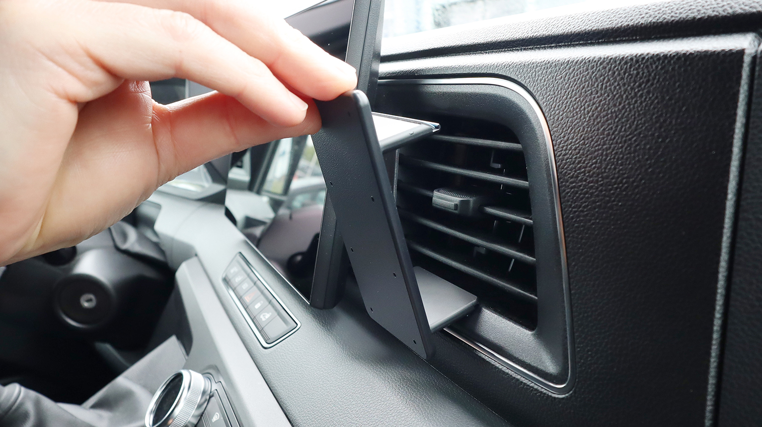 Proclip Renault Master 25- Angled Mount - 856179 1 - 856179