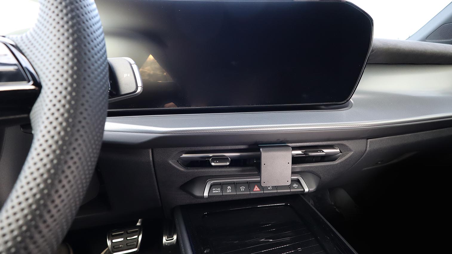 Proclip Audi Q3 26- Center mount - 856253 - 856253