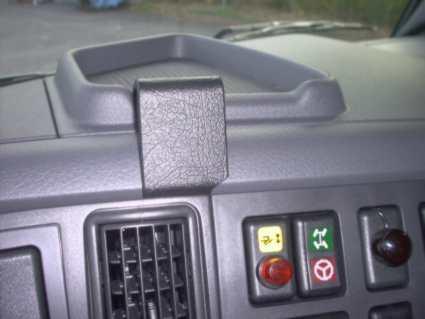 ProClip - Volvo FH Serie/ NH Serie/ FM Serie 2003-2007 Angled mount - Brodit 853136 4 - 853136