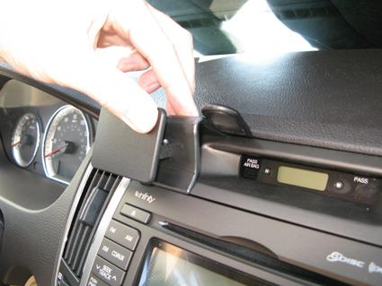 ProClip - Hyundai Sonata 2009-2010 Center mount - Brodit 854190 3 - 854190