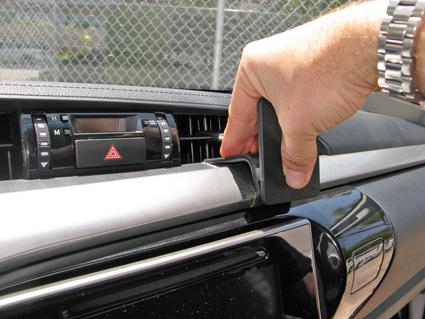ProClip - Toyota HiLux 2016-> Angled mount - Brodit 855176 3 - 855176