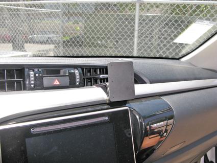 ProClip - Toyota HiLux 2016-> Angled mount - Brodit 855176 4 - 855176