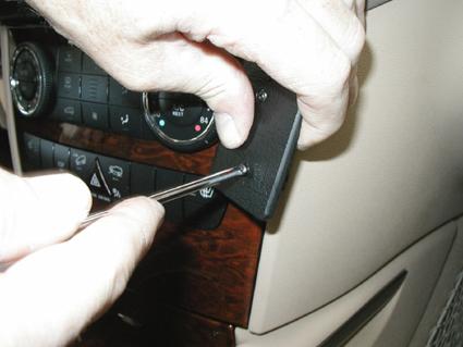 ProClip - Mercedes Benz M-Klasse/ ML-Klasse 2005-2011 Angled mount - Brodit853682 3 - 853682