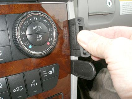 ProClip - Mercedes Benz GL-Klasse 2006-2012 Angled mount - Brodit853851 2 - 853851
