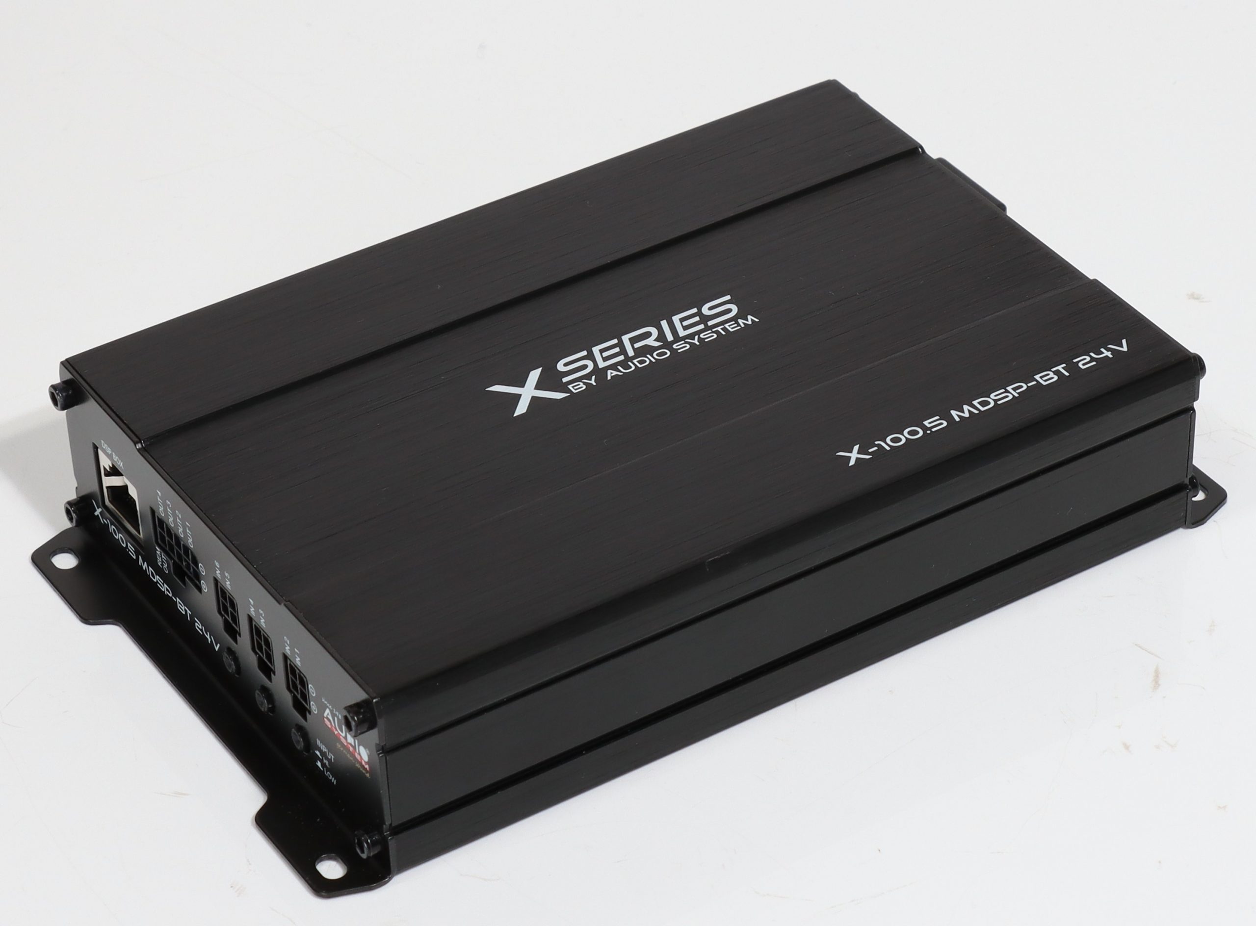 X-SERIE 5-kanaals versterker met 9-kanaals DSP en BT 24 Volt - Img 0139 scaled - X-100.5 MDSP BT 24V