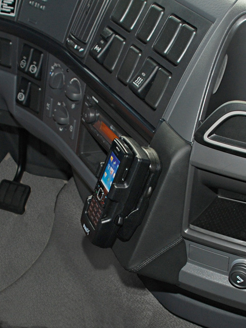Volvo FH-Serie 2010-2012 Kleur: Zwart  - Kuda 01605x 2 - 6016050