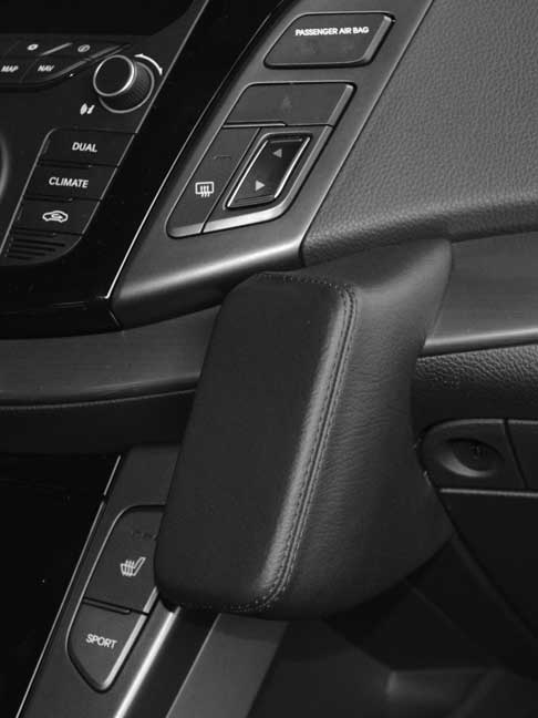 Hyundai i40 10/2011-2019 Kleur: Zwart - Kuda 04138x 2 - 6041380
