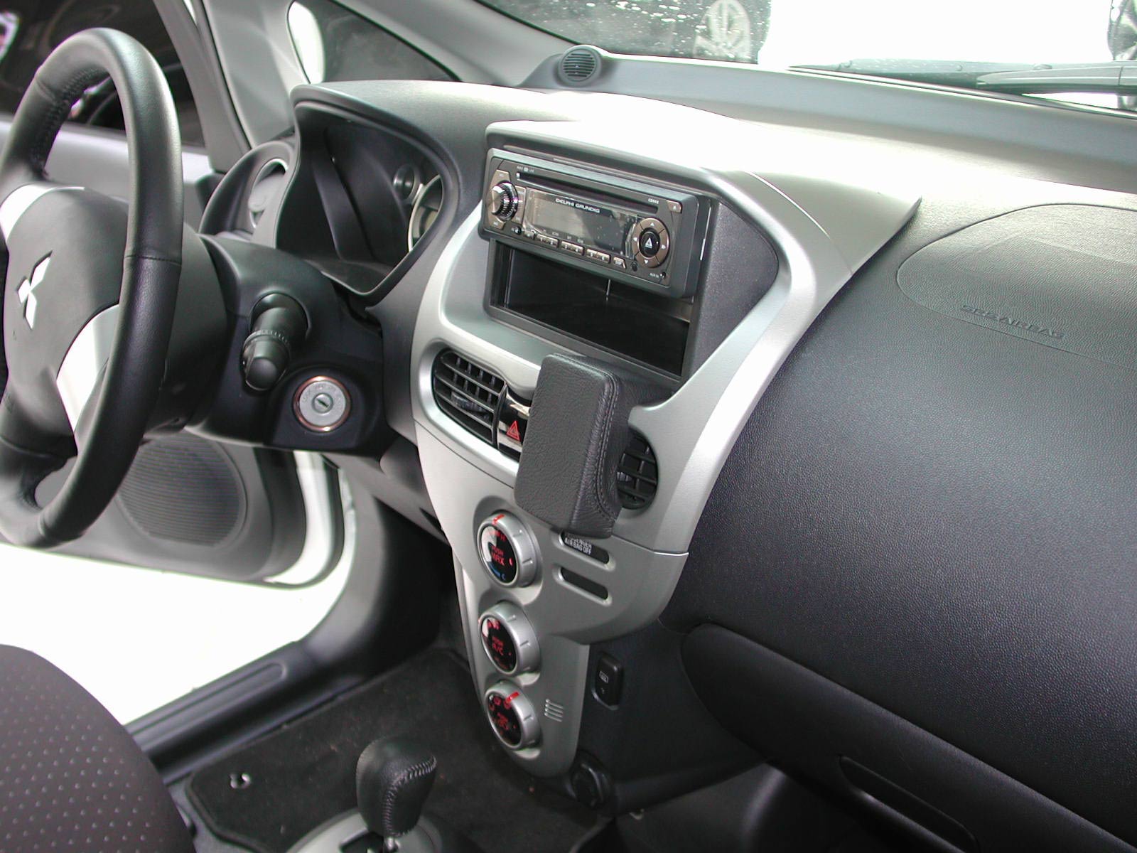 Mitsubishi i-MiEV 12/2010-2017 Kleur: Zwart - Kuda 08640x 3 - 6086400