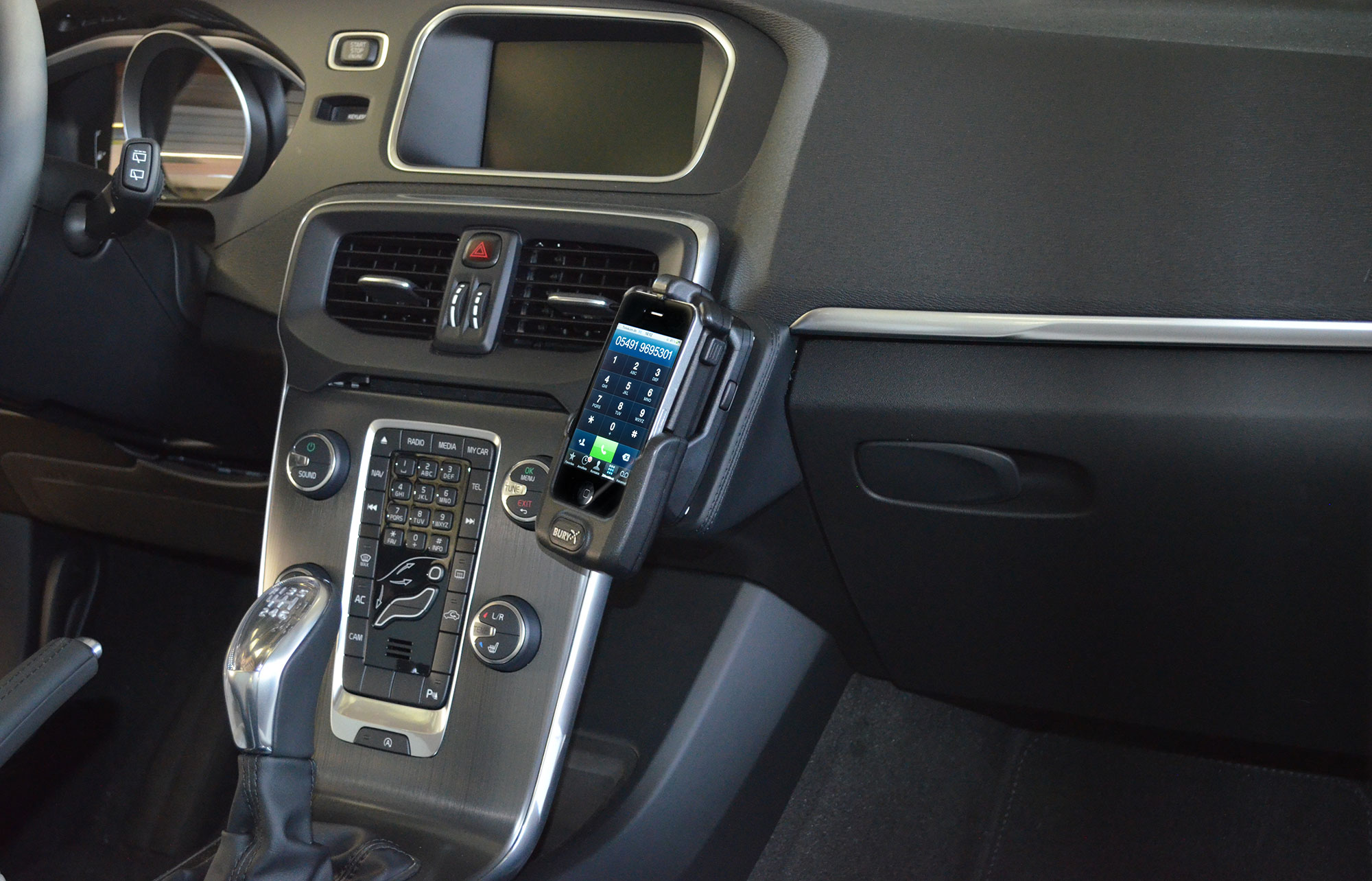 Volvo V40 10/2012-2019 Kleur: Zwart  - Kuda 08844x 2 - 6088440