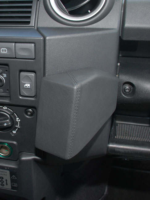 Land Rover Defender 06/2007-2016 Kleur: Zwart - Kuda 09050x 1 - 6090500