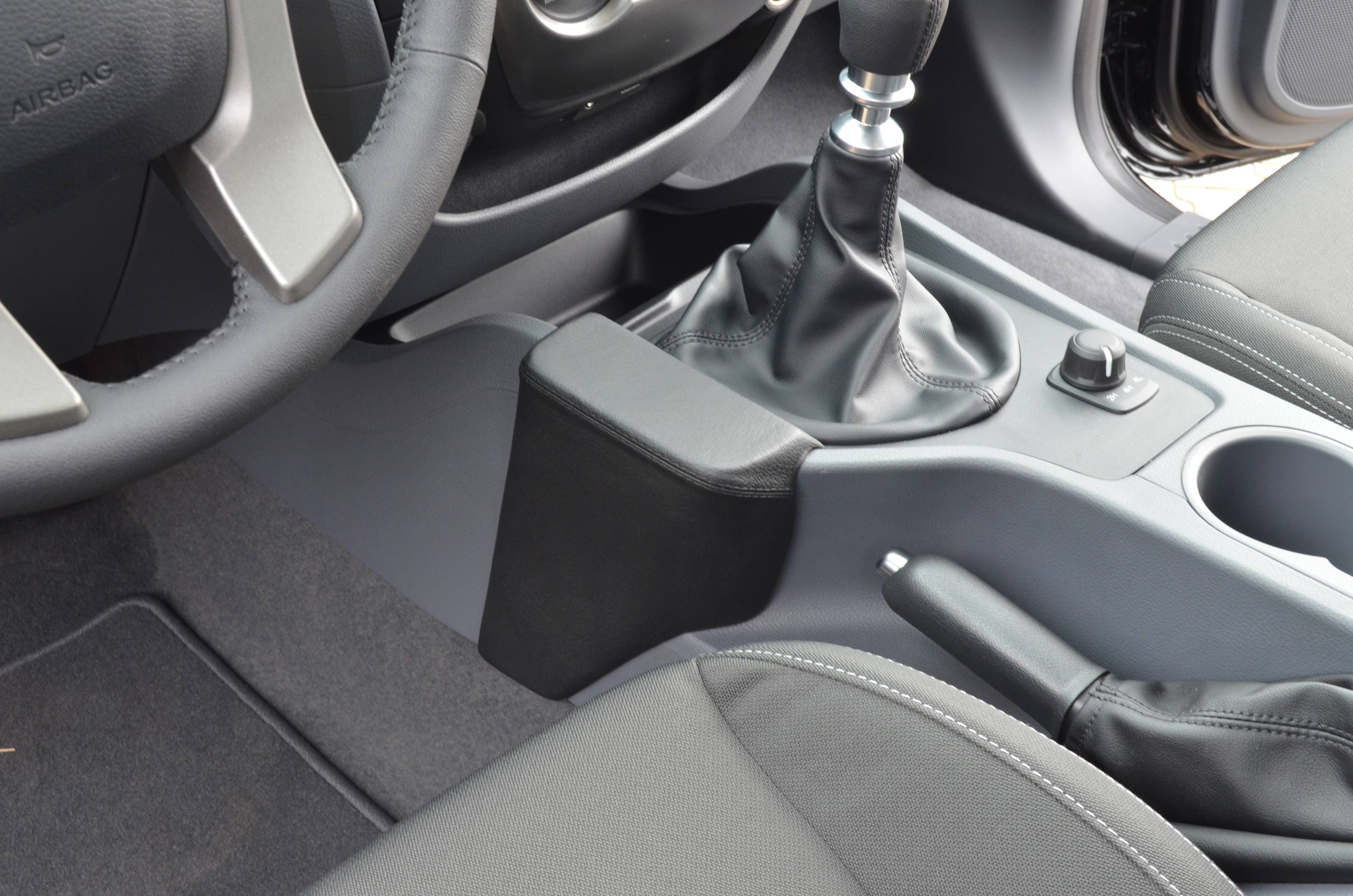 Ford Ranger 2012-2012 Kleur: Zwart - Kuda 09578x 3 - 6095780