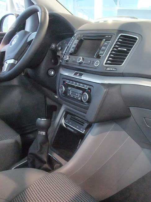 Seat Alhambra 10/2010-2019 Kleur: Zwart  - Kuda 09677x 1 - 6096770