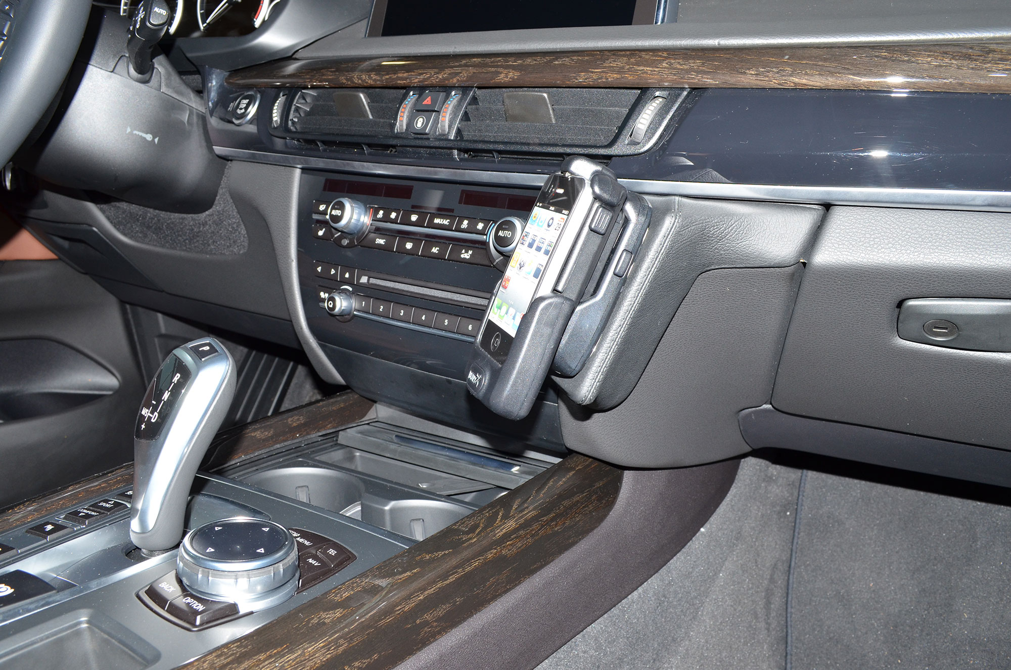 BMW X5 / X6 2014-2019 Kleur: Zwart - Kuda 101x 2 - 601015