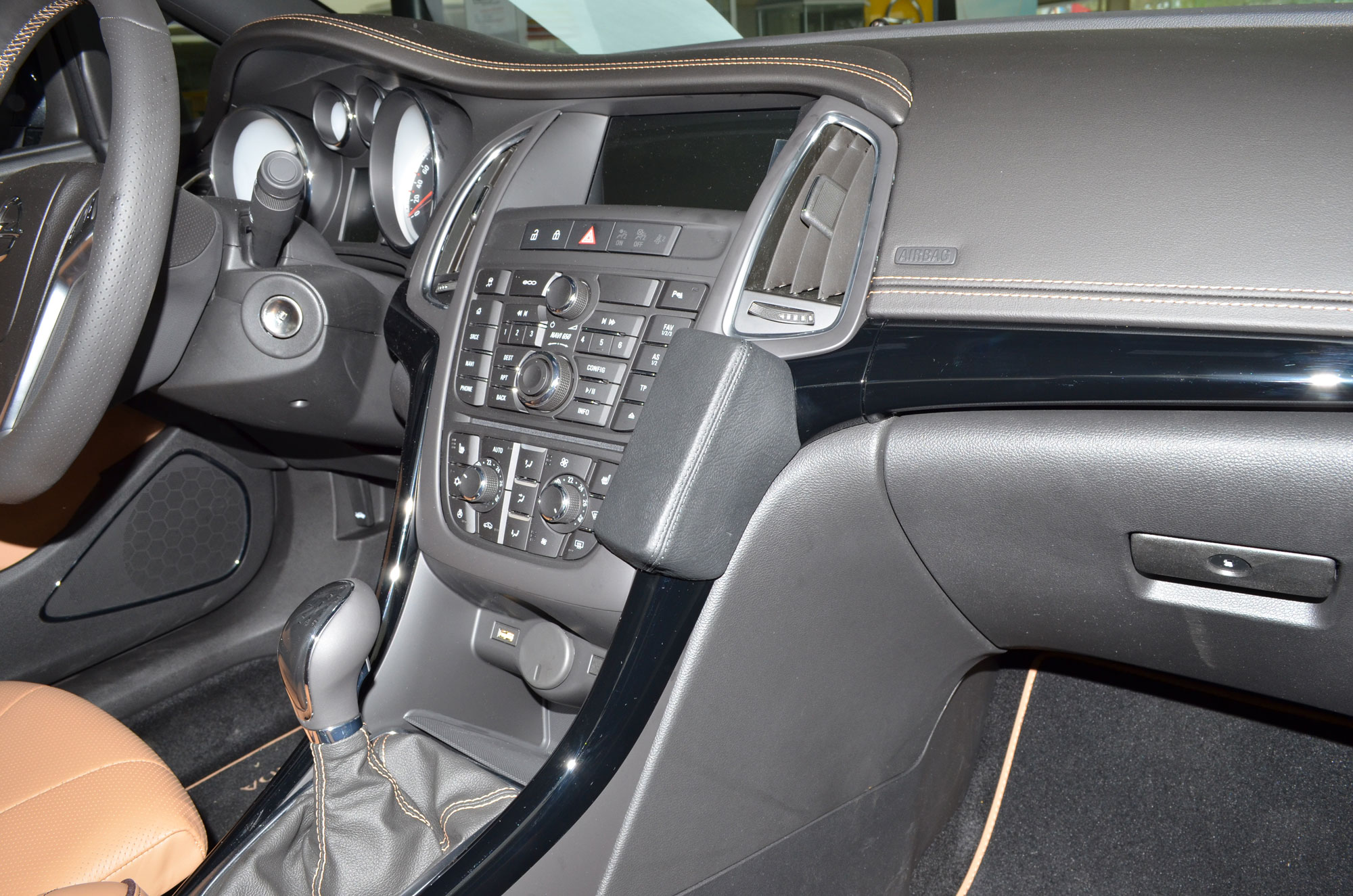 Opel Cascada 04/2013-2019 Kleur: Zwart - Kuda 122x 2 - 601220