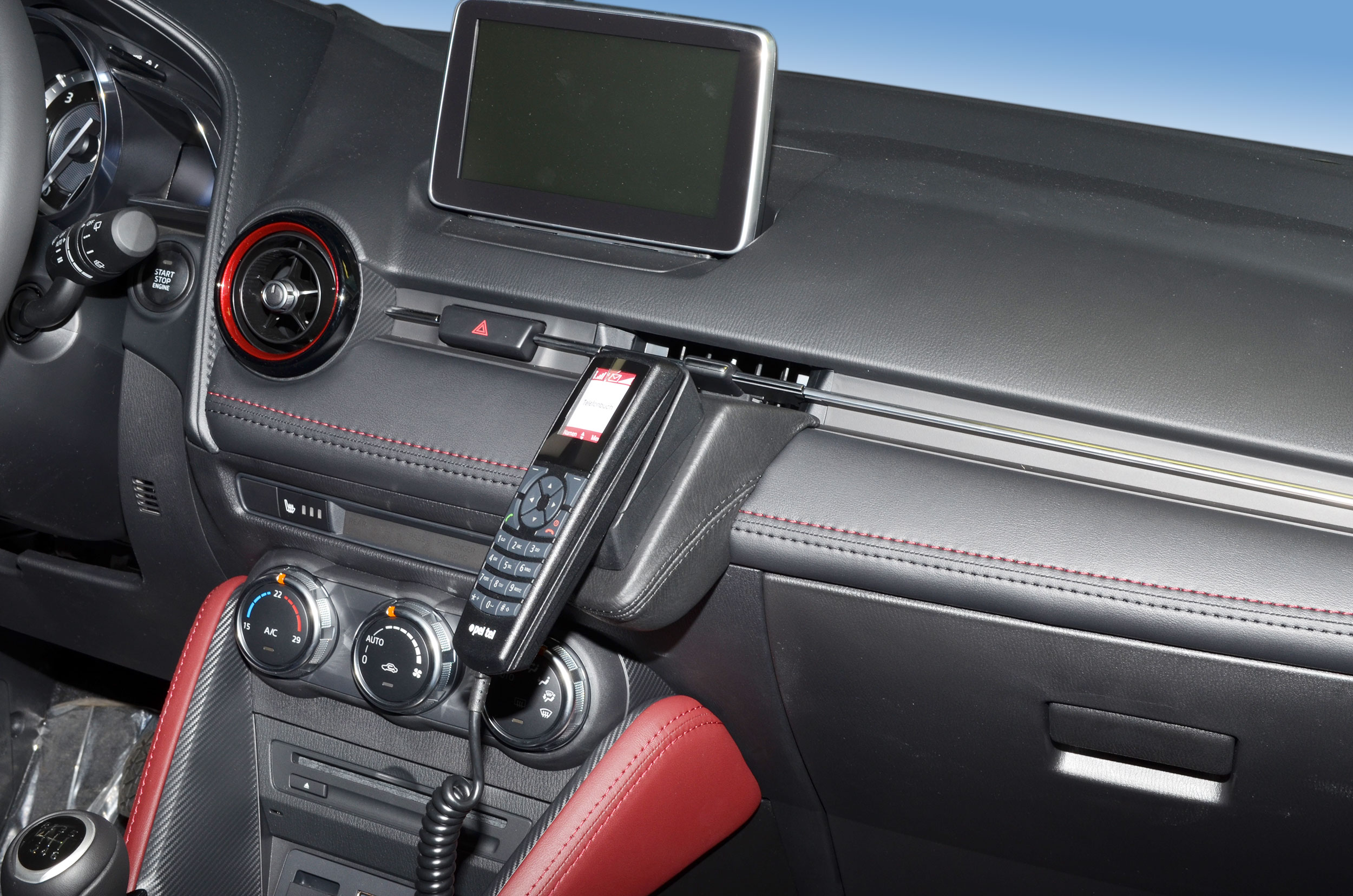 Mazda 2 / CX3 2015-2019 Kleur: Zwart - Kuda 196x 2 - 601965