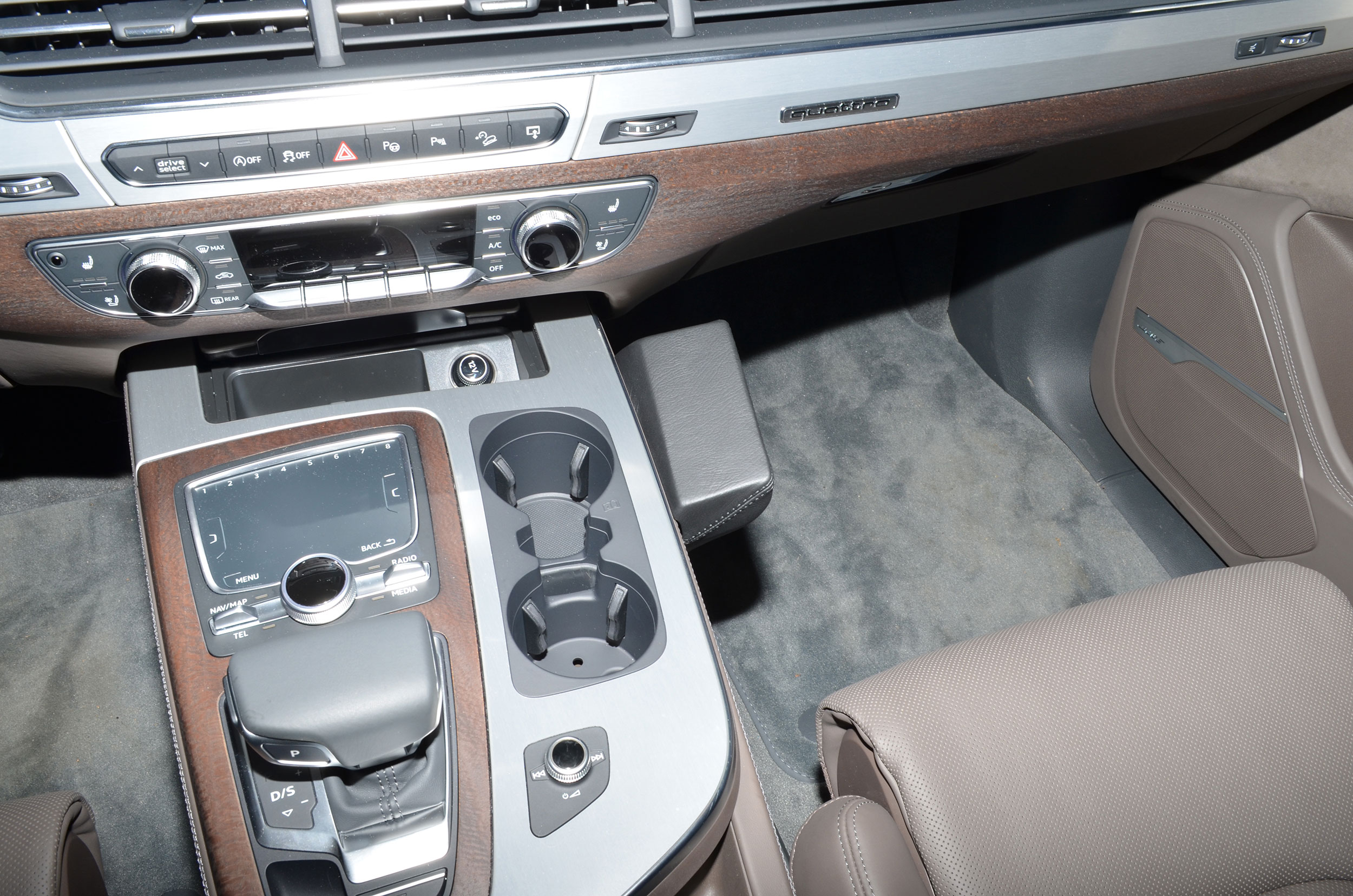 Audi Q7 2016-2019 Kleur: Zwart - Kuda 206x 3 - 602065