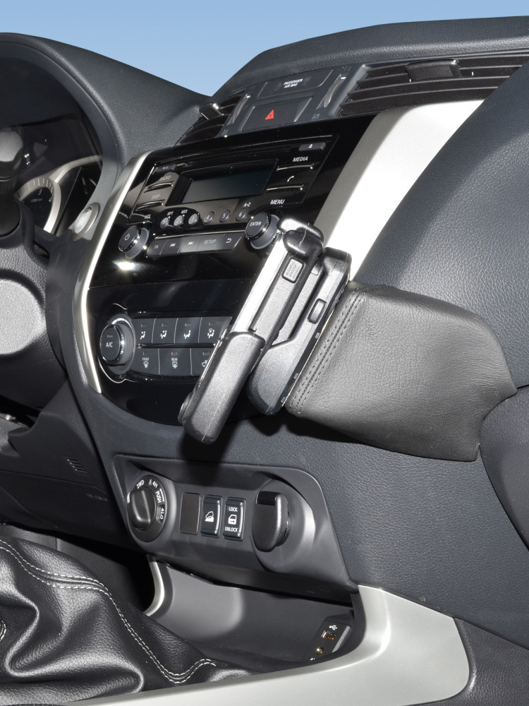 Nissan Navara D40 2016-2019 Kleur: Zwart - Kuda 231x 1 - 602315
