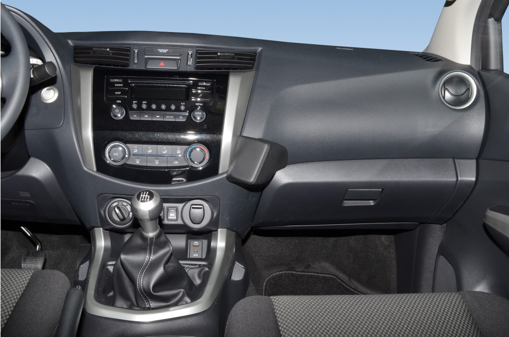 Nissan Navara D40 2016-2019 Kleur: Zwart - Kuda 231x 3 - 602315