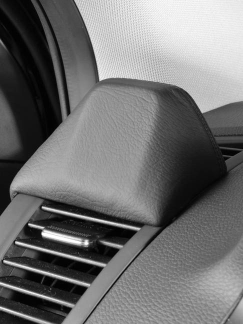 Hyundai i40 09/2011-2019 Kleur: Zwart - Kuda 24138x 1 - 6141380