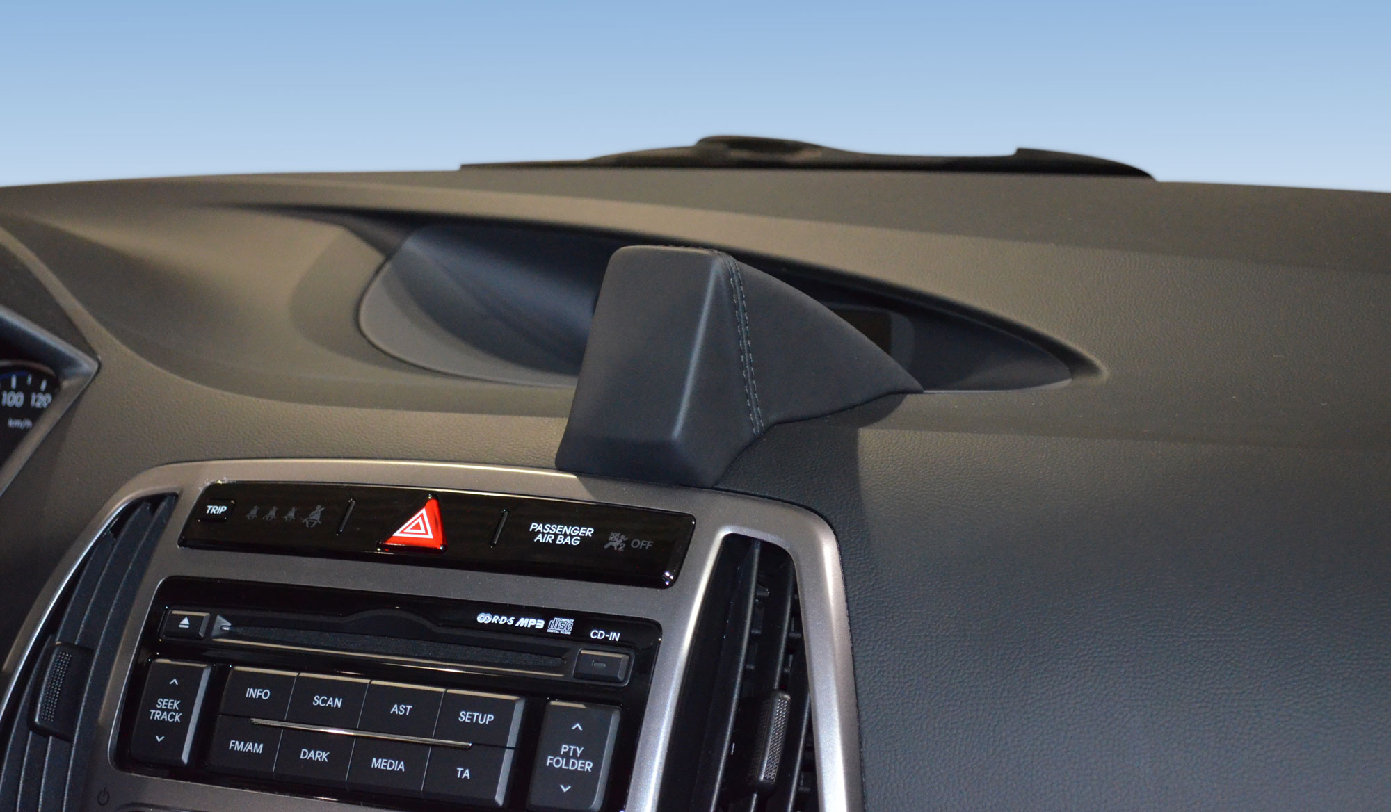 Hyundai i20 09/2012-2019 Kleur: Zwart - Kuda 24144x 3 - 6141440