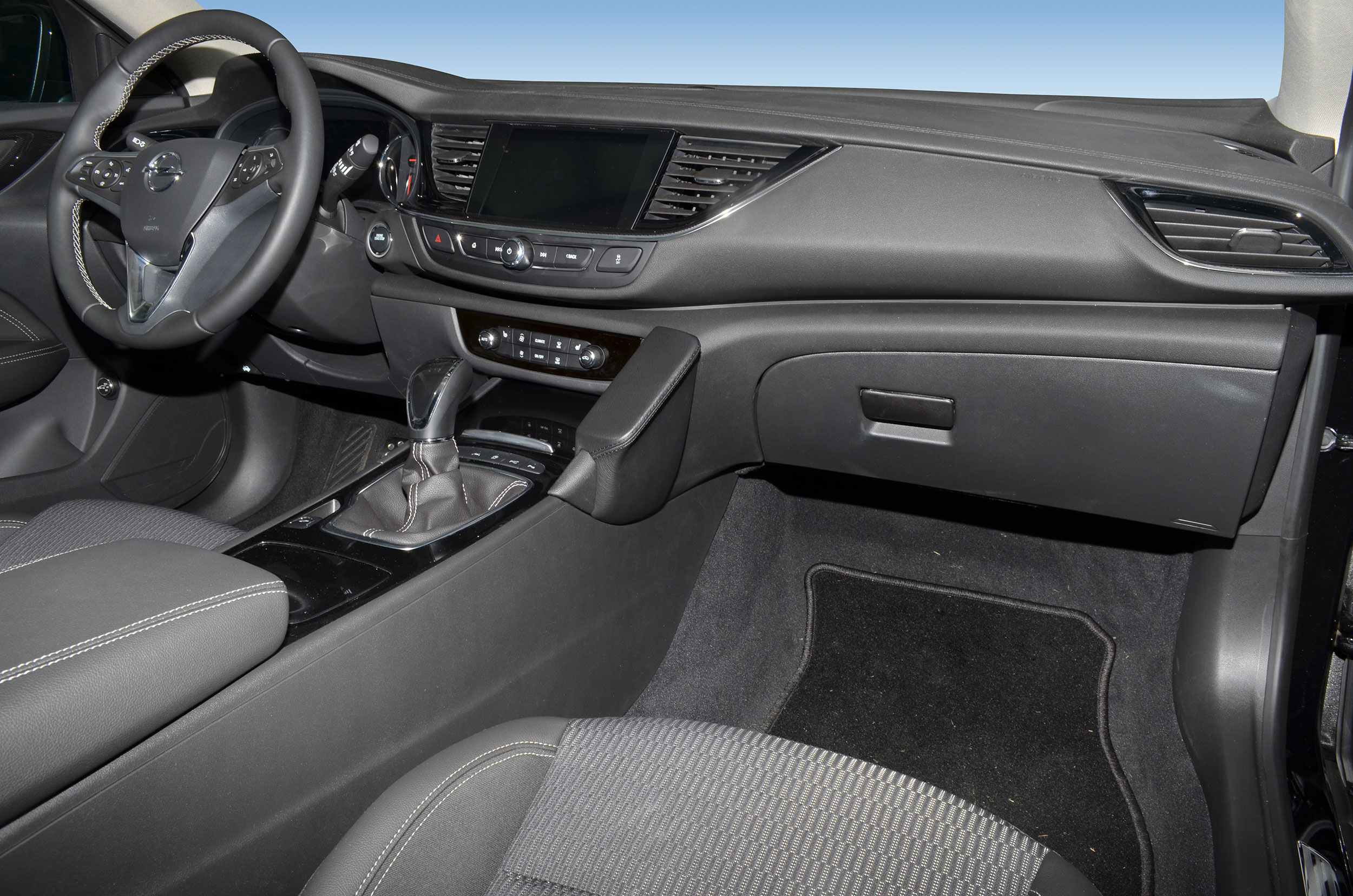 Opel Insignia onder 2017-2019 Kleur: Zwart - Kuda 284x 4 - 602845
