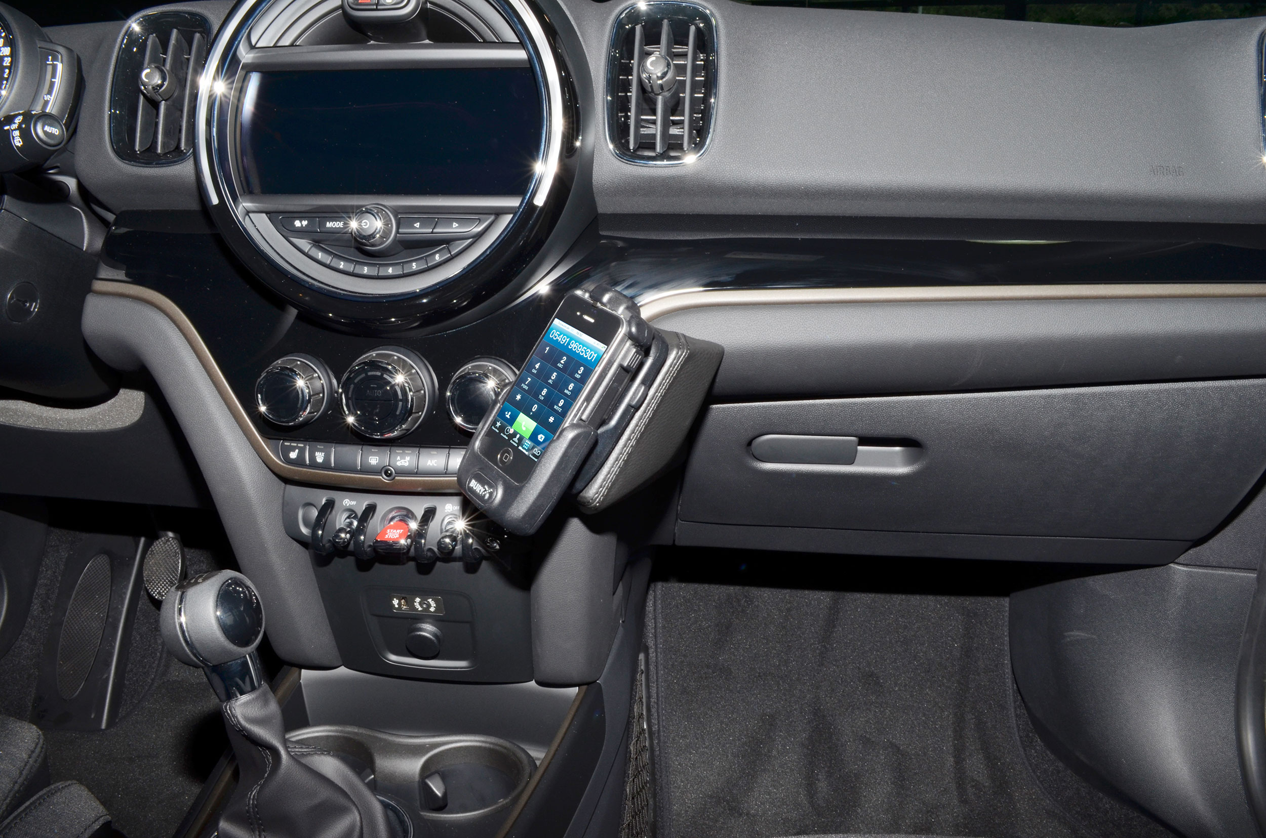 Mini Countryman 2017-2019 Kleur: Zwart - Kuda 288x 2 - 602880