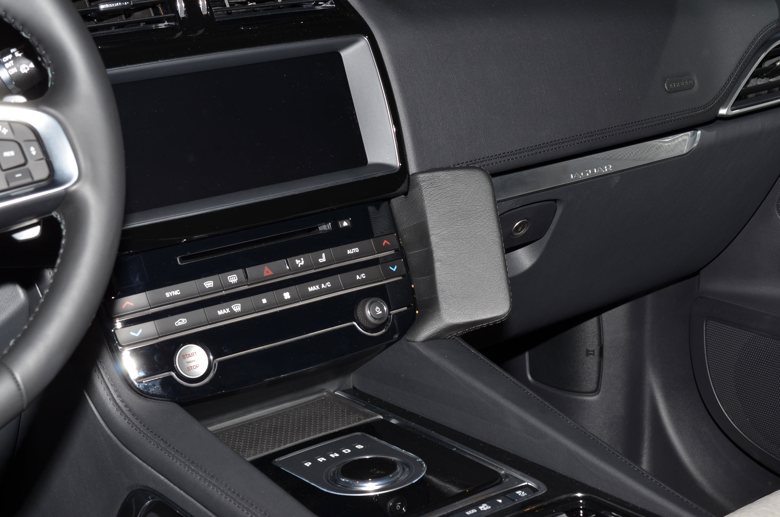 Jaguar F-Pace 2017-2019 Kleur: Zwart - Kuda 292x 4 - 602925